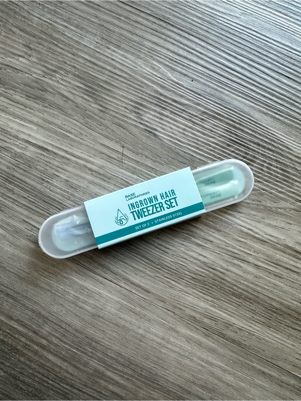 3 for $20 ✨ Mint Green Ingrown Hair Tweezer Set - 2 Pack